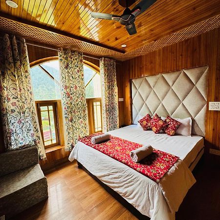 Frosty Mountain Resort Pahalgām Dış mekan fotoğraf